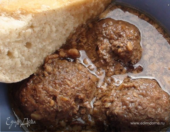 Тефтели с черносливом и грецкими орехами. Тефтели с черносливом и грецкими орехами.