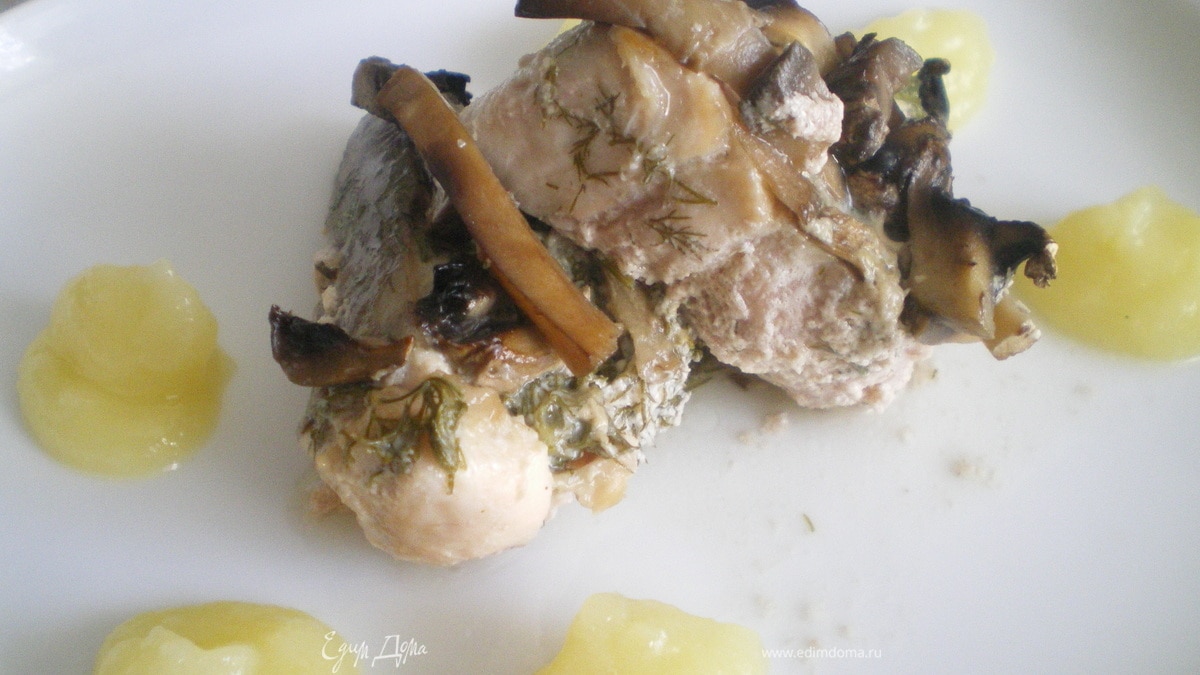 Запечённое рыбное филе "Германское" с картофельно-кабачковым пюре.