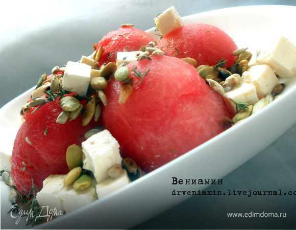 Салат c арбузом, фетой и семечками Салат c арбузом, фетой и семечками