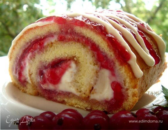 Рулет с рикоттой и смородиновым джемом Рулет с рикоттой и смородиновым джемом