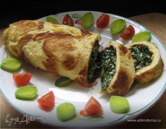 Яичный рулет с творогом и зеленью. Яичный рулет с творогом и зеленью.