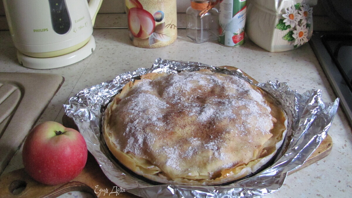 Слоеный яблочный пирог