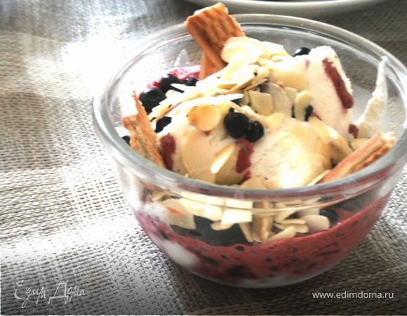 Мороженое с черникой и ромом Мороженое с черникой и ромом