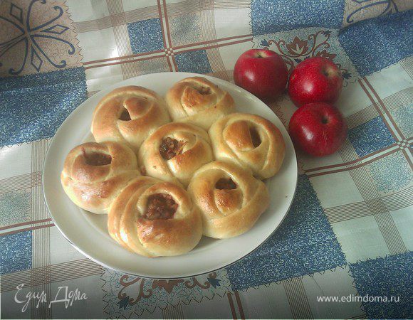 Пирог "Розы"(к празднику Яблочный Спас для коллег по сайту и команды Едим Дома) Пирог "Розы"(к празднику Яблочный Спас для коллег по сайту и команды Едим Дома)