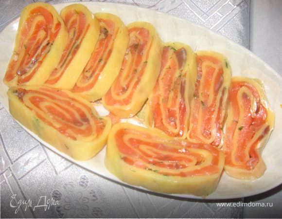 Сырный рулет с сёмгой