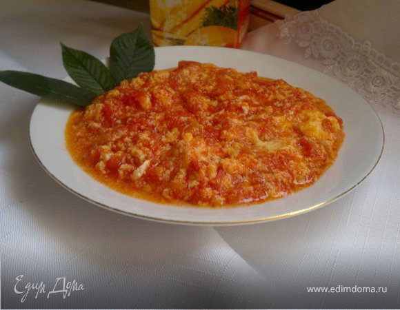 Омлет с помидорами