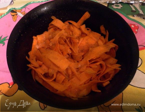 Морковь по-корейски.