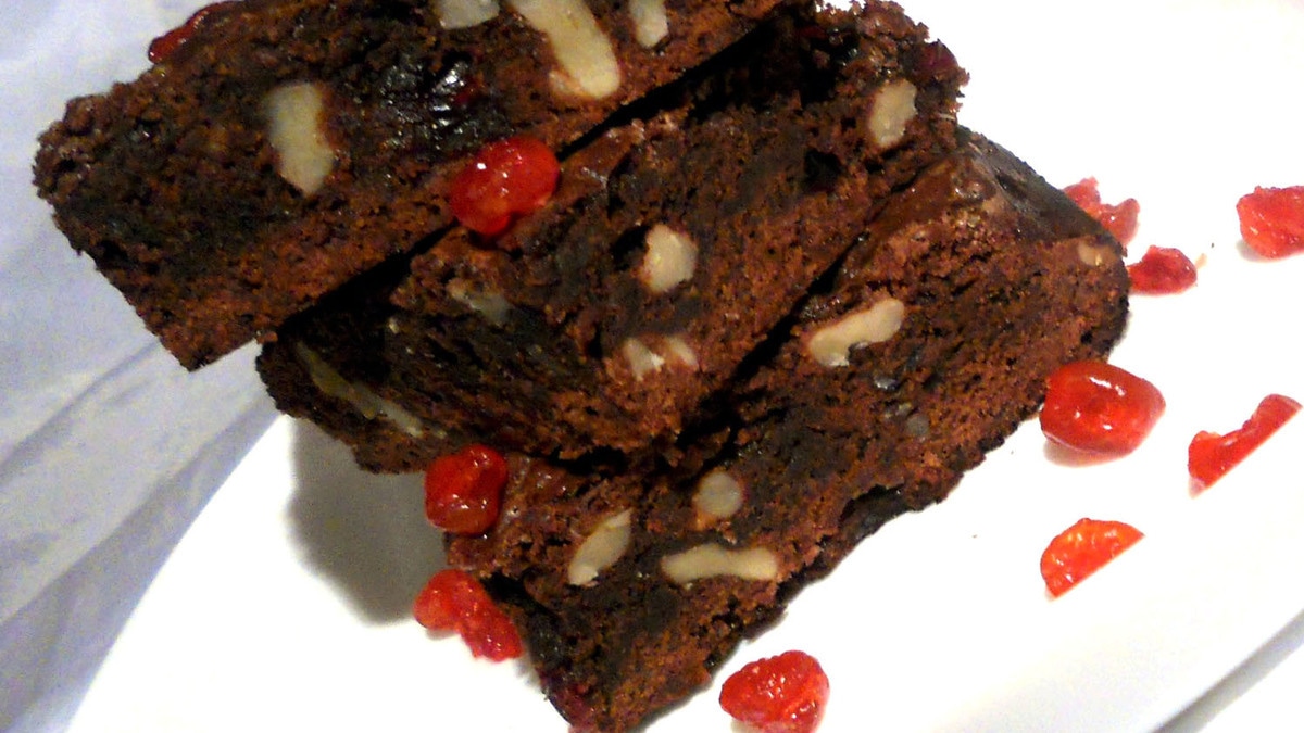 Брауни с клюквой и грецкими орехами