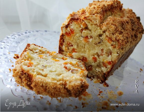 Кекс с курагой и штрайзелем