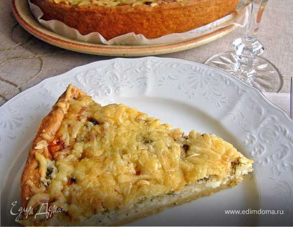 Луковый киш с зеленью и пармезаном Луковый киш с зеленью и пармезаном