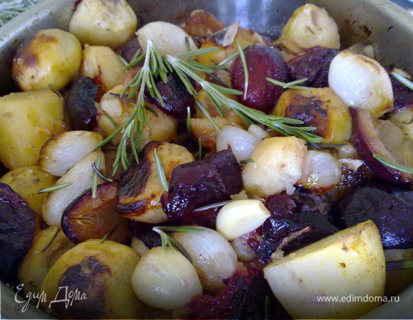 Утка, запеченная со сливами и овощами Утка, запеченная со сливами и овощами