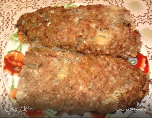 Мясной рулет с макаронами