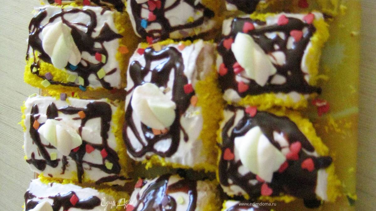 Бисквитные пироженые