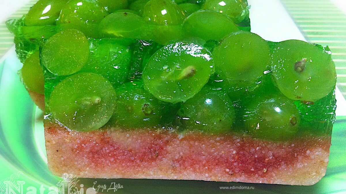 Торт-желе с виноградом