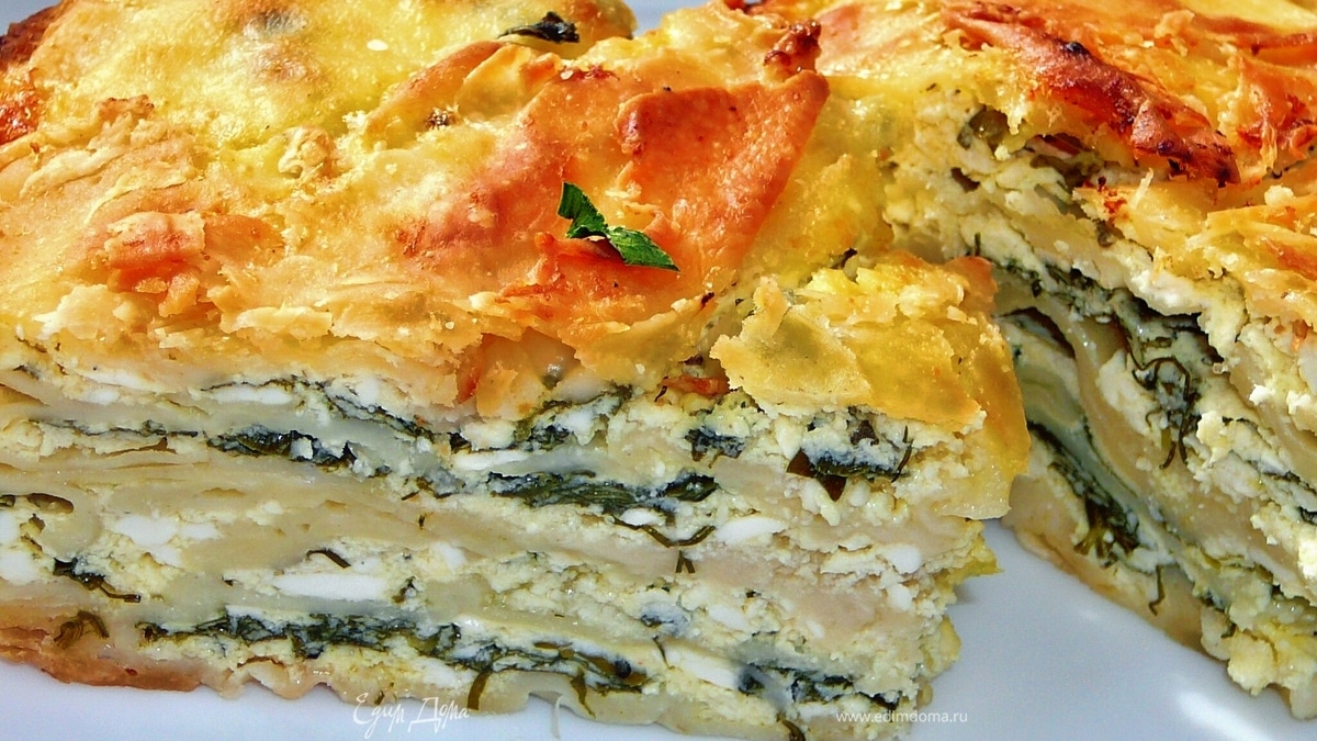 Закусочный пирог с брынзой и шпинатом