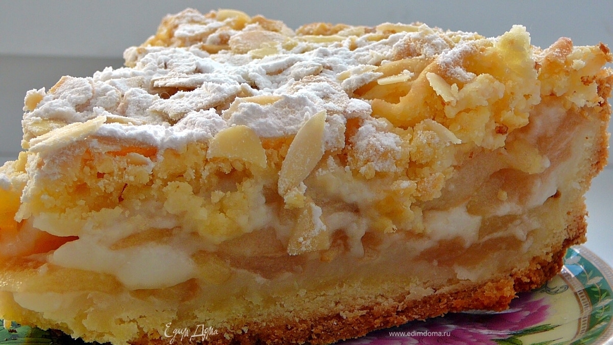 Польский пирог (яблочный пирог с миндальной стружкой)