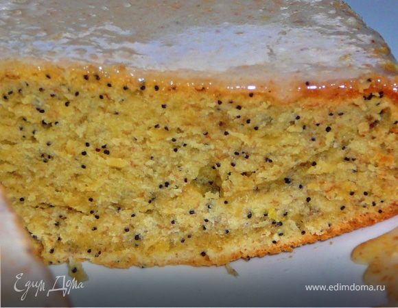 Бананово-маковый пирог с лимонной глазурью.