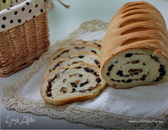 Батон с оливками и грецкими орехами Батон с оливками и грецкими орехами