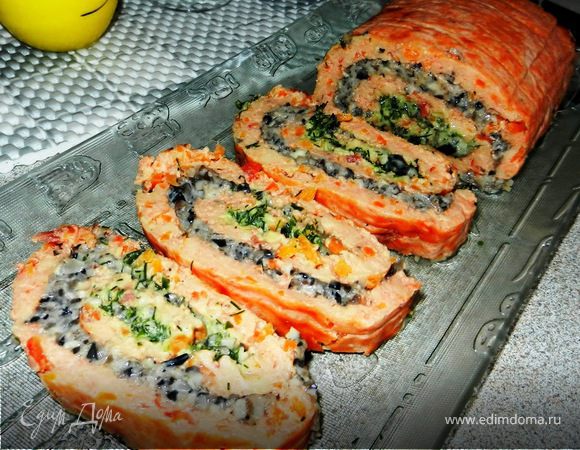 Сырный рулет с грибной начинкой Сырный рулет с грибной начинкой