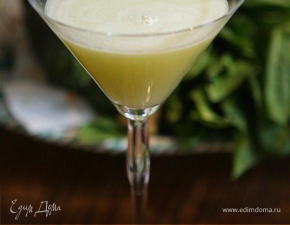 Сок из капусты, груши и сельдерея