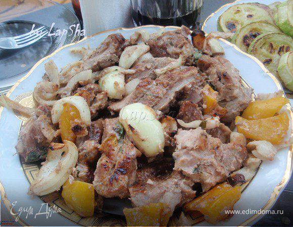 Свиной шашлык в сметанном маринаде