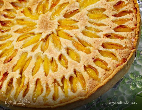 Сливовый пирог с марципаном