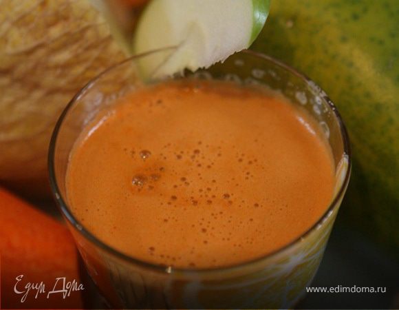 Сок из моркови, яблок и огурца Сок из моркови, яблок и огурца