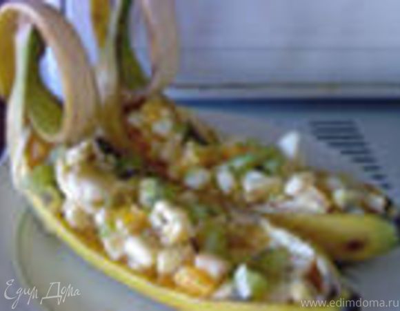 Фруктовый салат со сгущёнкой