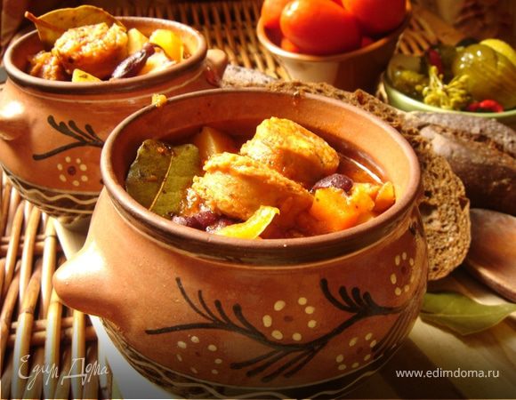 Томатный айнтопф с чесночными колбасками