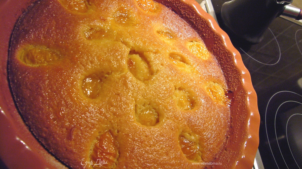 Пирог с абрикосами