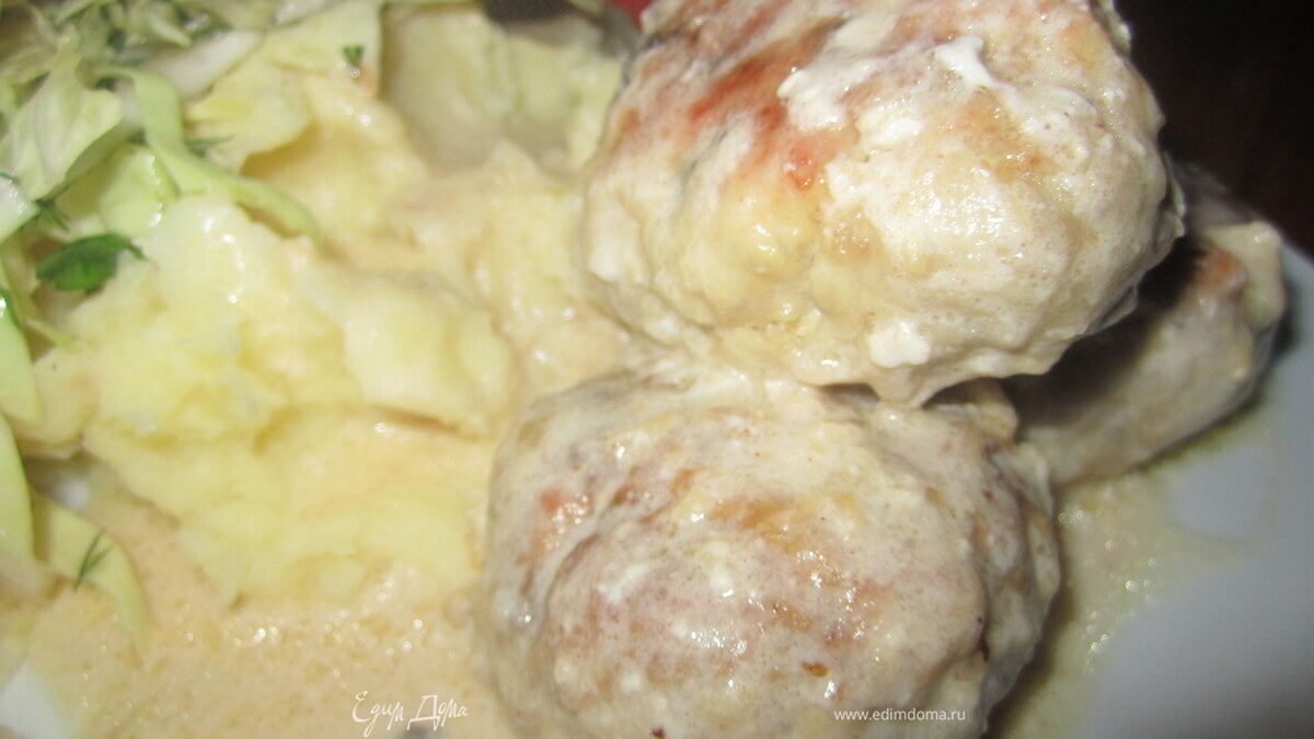 Тефтельки в белом соусе, два варианта.