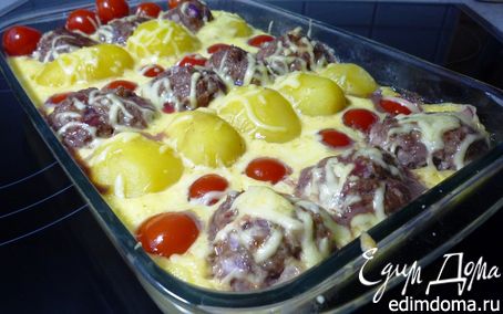 Рецепт Картофельная запеканка с тефтелями и томатами черри