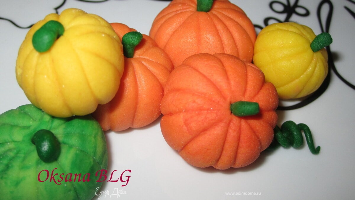 Тыковки из мастики МК. (EVA- Евочка специально для тебя.))