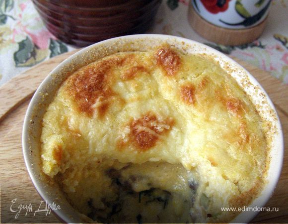 Курица в белом соусе под кукурузным суфле Курица в белом соусе под кукурузным суфле