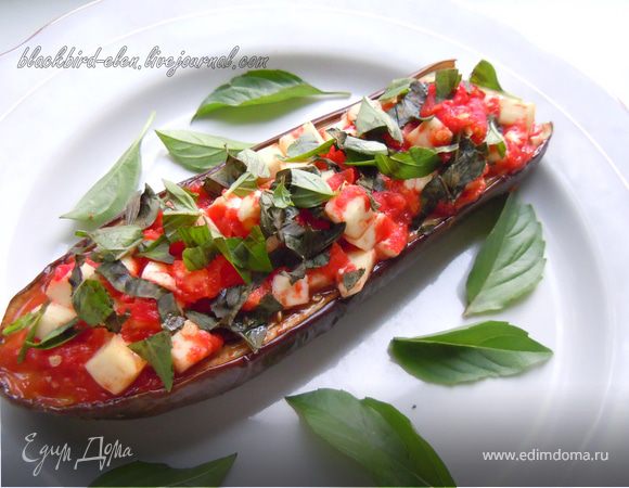 Баклажаны, запеченные с брынзой и помидорами Баклажаны, запеченные с брынзой и помидорами
