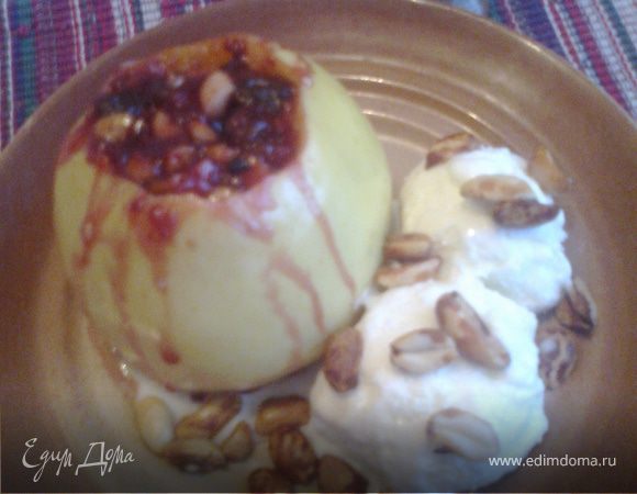 Запечёные в СВЧ яблоки.