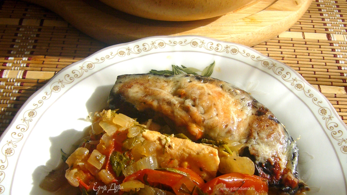 Курица под баклажанами
