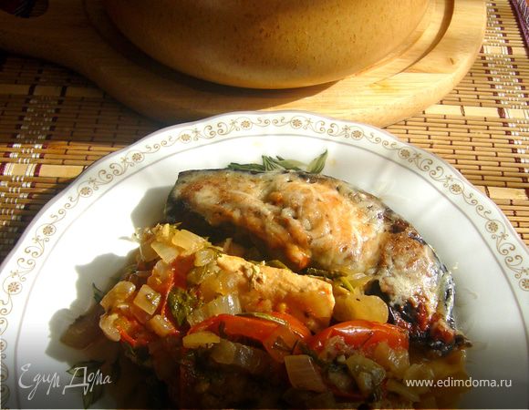 Курица под баклажанами