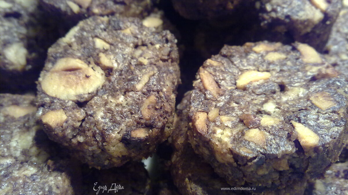 Шоколадные крокеты с фундуком