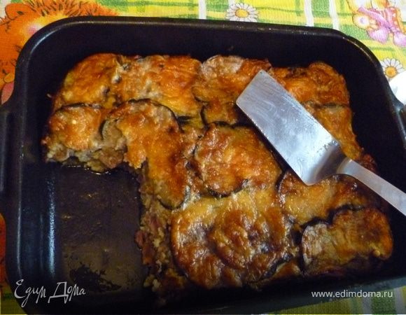 Запеканка из баклажанов и куриных желудков .