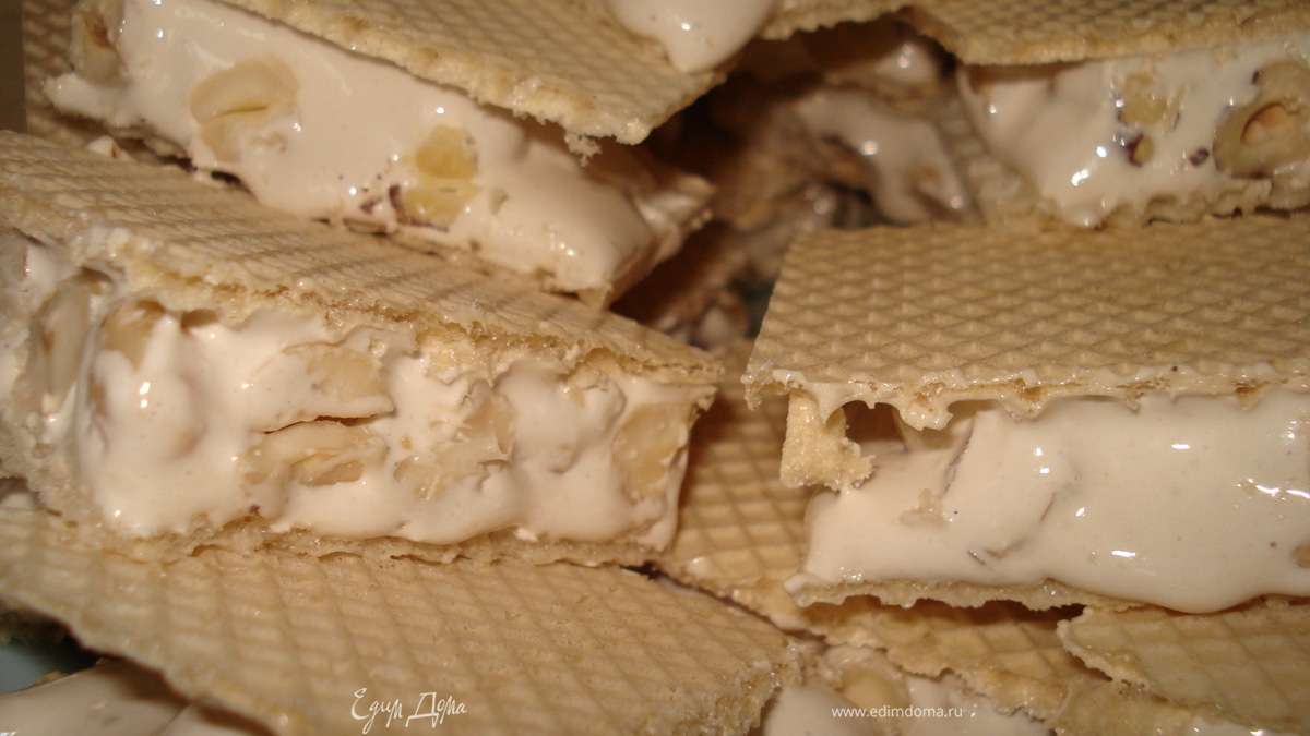 Нуга с орехами