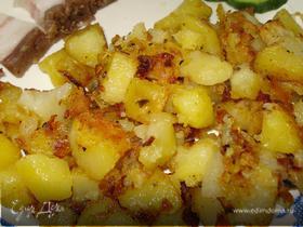Картофель, жаренный в духовке с луком и сухими травами