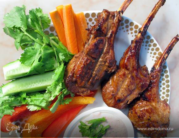 Корейка ягненка на решетке Корейка ягненка на решетке