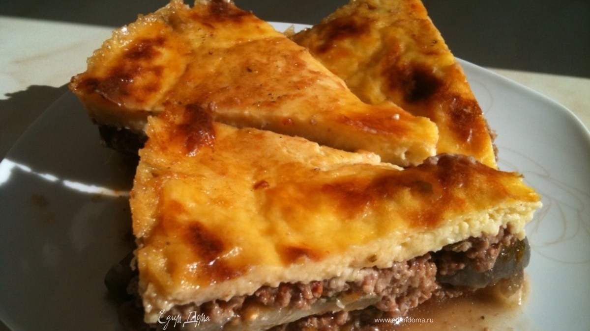 Мусака с соусом Бешамель