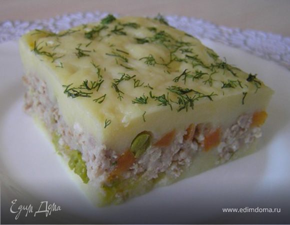 Мясная запеканка с картофелем, имбирем и зеленым горошком Мясная запеканка с картофелем, имбирем и зеленым горошком