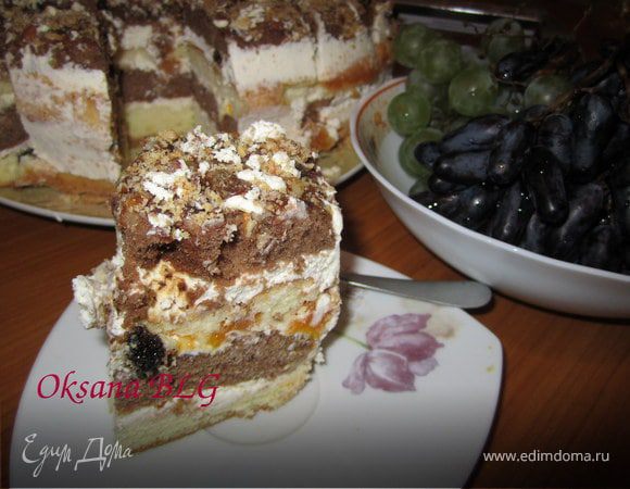 Двухцветный бисквитный торт.. Двухцветный бисквитный торт..