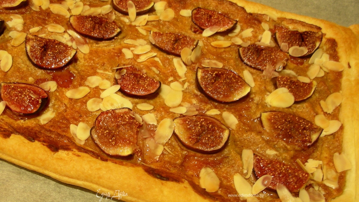 Тарт с инжиром и миндалем