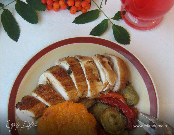 Запечённая курица с травами, тыквенным крем-брюле и овощами "Осенняя рапсодия"