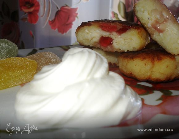 Сырники "Приятного чаепития" с изюмом и мармеладом