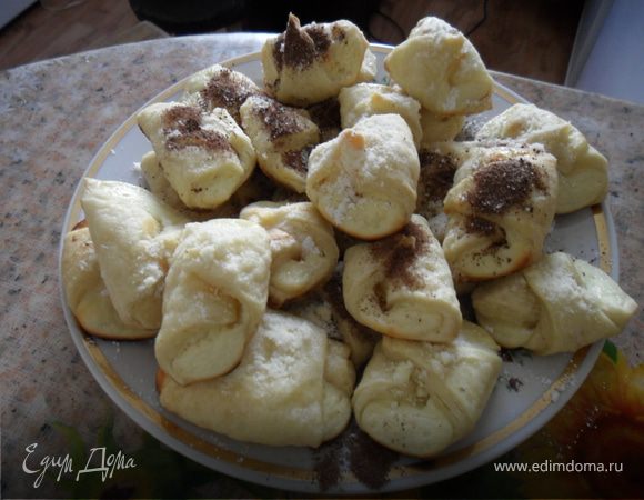 Пирожное слоёное с творогом Пирожное слоёное с творогом